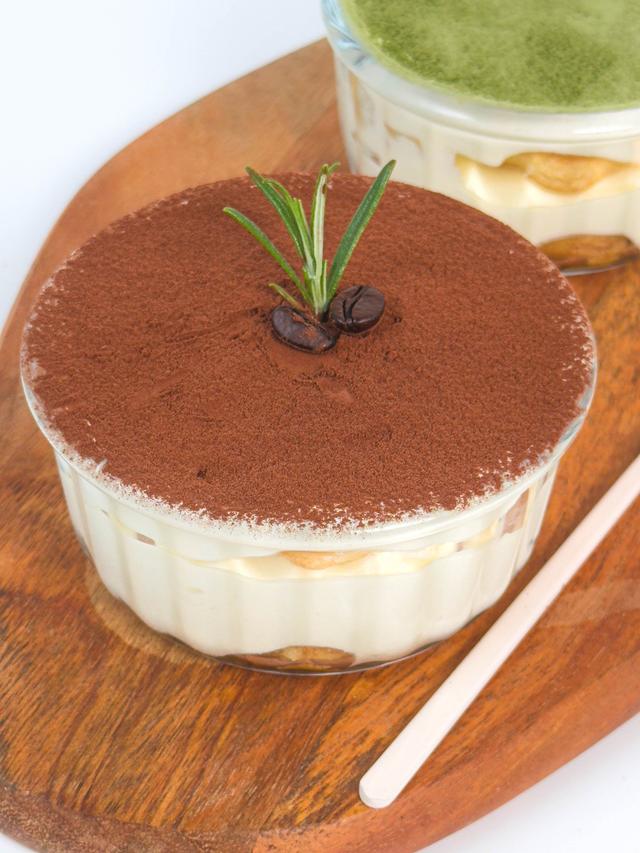 Thumbnail of Traditional Tiramisu (L)